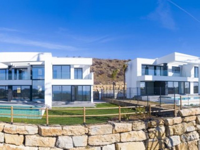 Villa con 3 Dormitorios  en Málaga