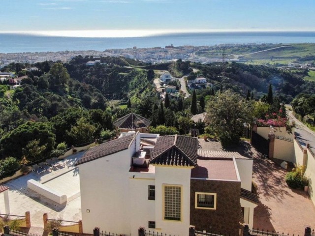 6 Schlafzimmer Villa in Estepona