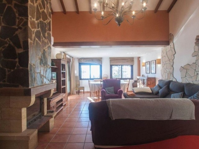 6 Schlafzimmer Villa in Estepona
