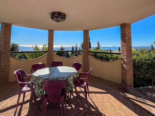 6 Schlafzimmer Villa in Estepona