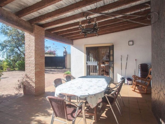 6 Schlafzimmer Villa in Estepona