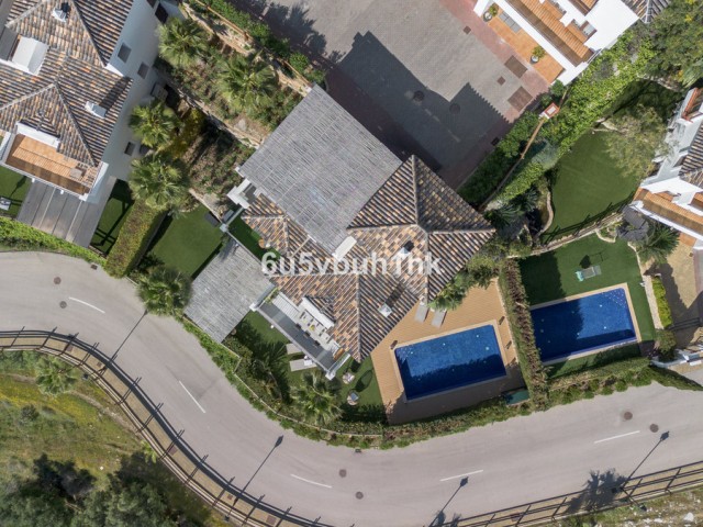 3 Makuuhuoneen Huvila Benahavís