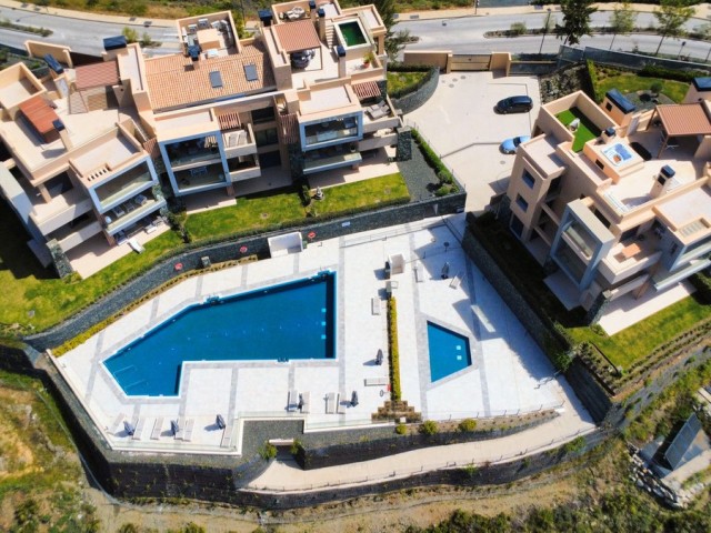 2 Schlafzimmer Apartment in Benahavís