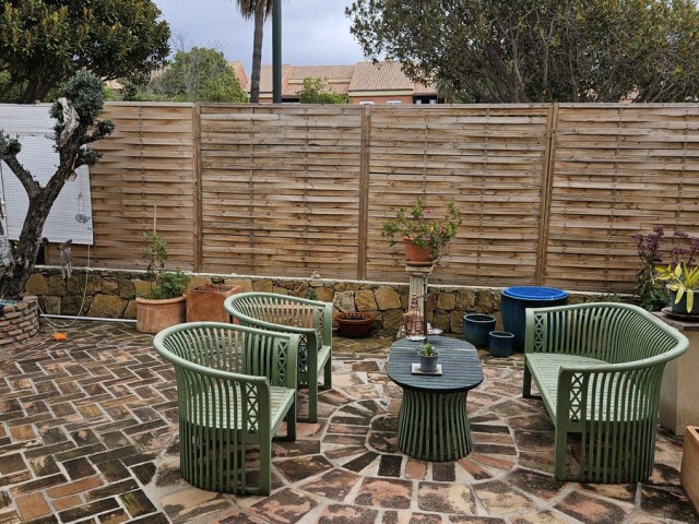 Maison mitoyenne avec 4 Chambres  à San Pedro de Alcántara