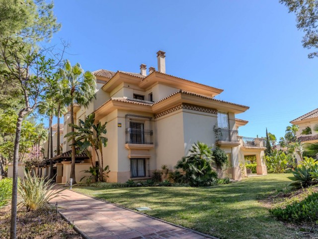 2 Bedrooms Apartment in Marbella