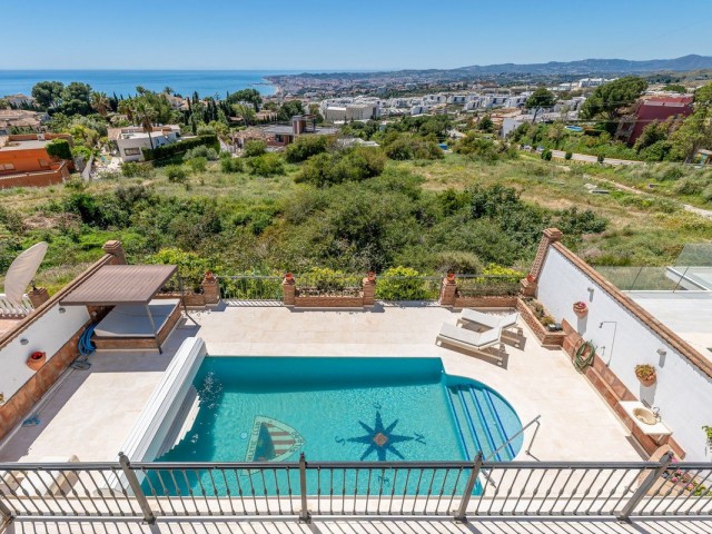 5 Makuuhuoneen Huvila La Capellania