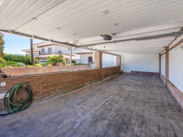 5 Makuuhuoneen Huvila La Capellania