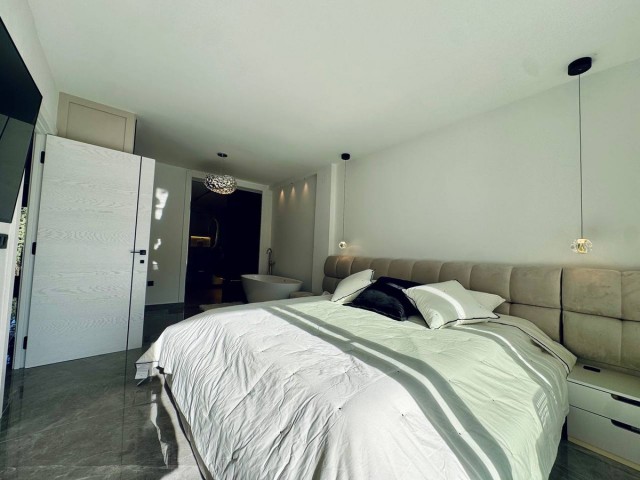 3 Slaapkamer Rijtjeshuis in Marbella