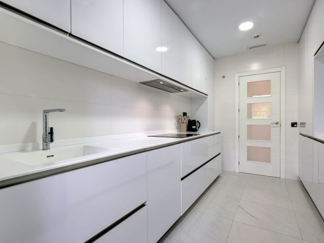 2 Makuuhuoneen Huoneisto Estepona