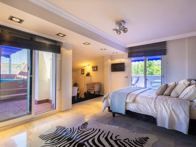 Appartement avec 4 Chambres  à Marbella