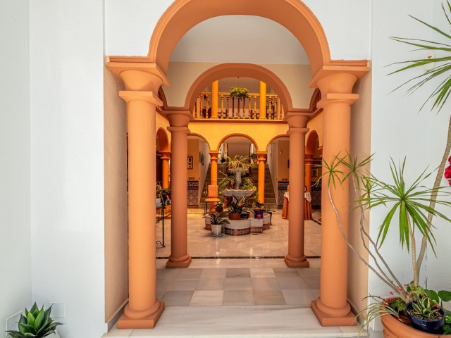 6 Bedrooms Villa in Benalmadena Costa