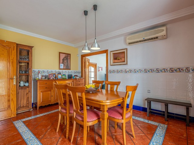 6 Bedrooms Villa in Benalmadena Costa