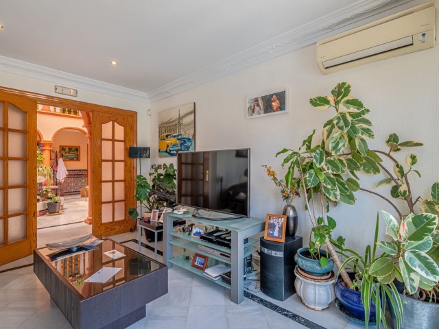 6 Bedrooms Villa in Benalmadena Costa