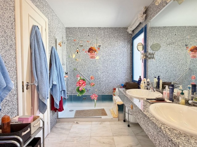 4 Schlafzimmer Apartment in Marbella