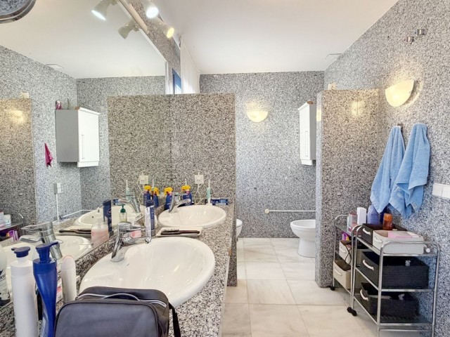 4 Schlafzimmer Apartment in Marbella