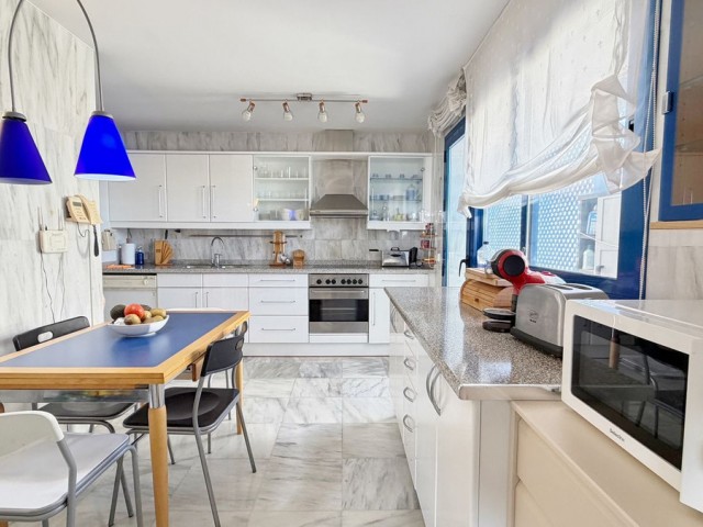 4 Schlafzimmer Apartment in Marbella