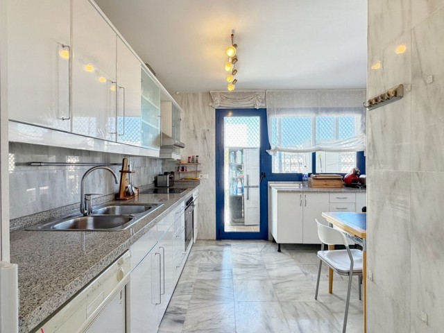 4 Schlafzimmer Apartment in Marbella