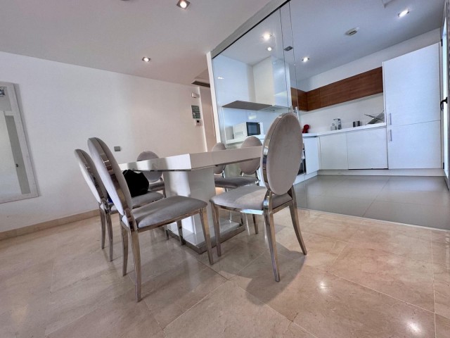 Appartement avec 3 Chambres  à Marbella