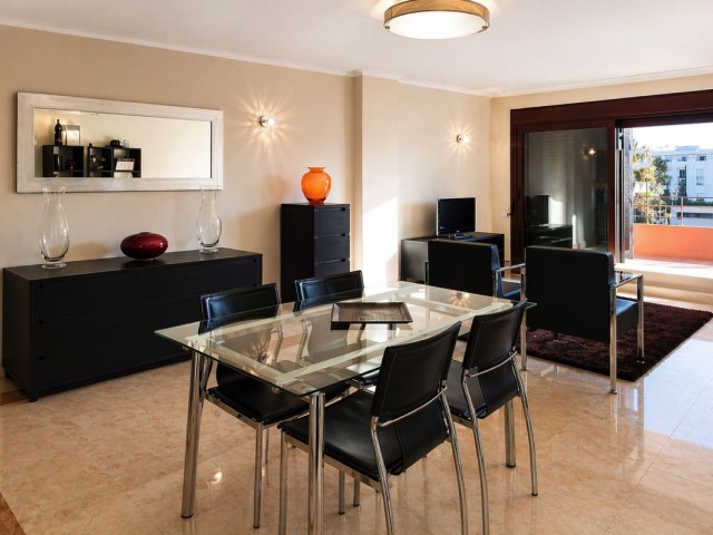 2 Schlafzimmer Apartment in Estepona