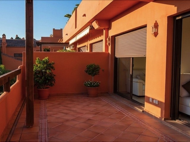 2 Schlafzimmer Apartment in Estepona