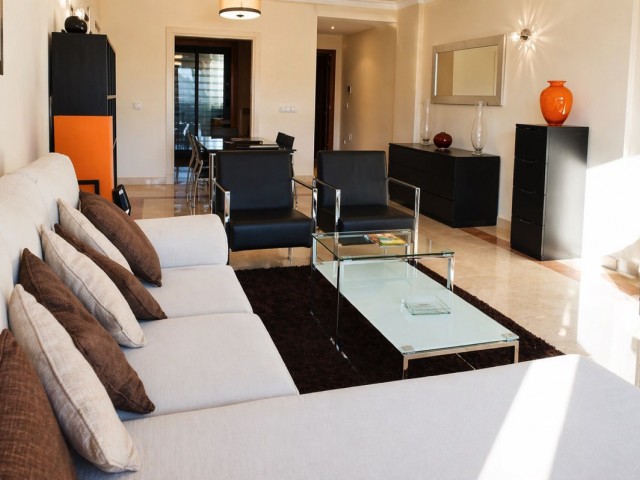 2 Schlafzimmer Apartment in Estepona