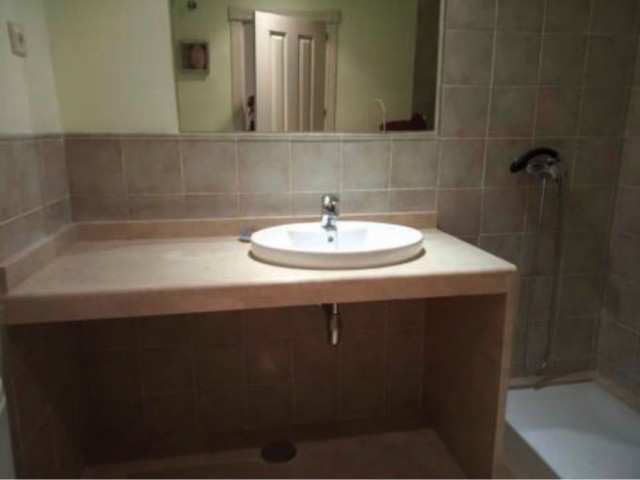 2 Schlafzimmer Apartment in Estepona