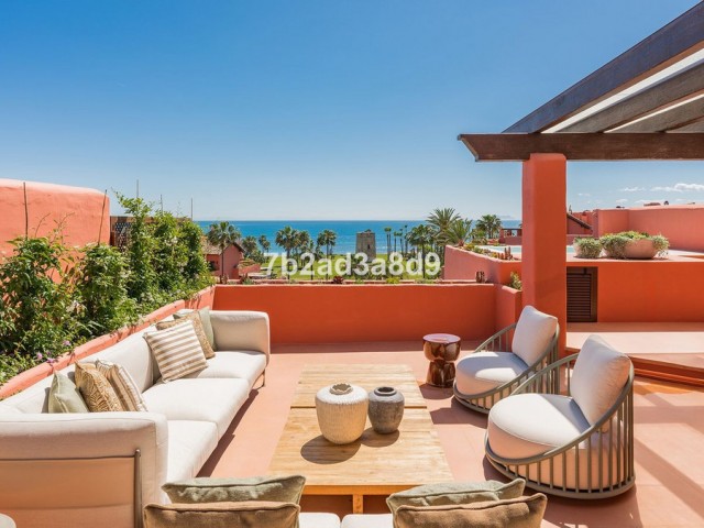 Kattohuoneisto New Golden Mile