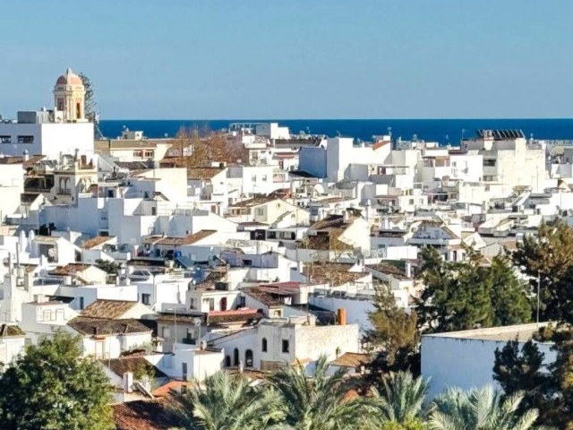 Penthouse in Estepona