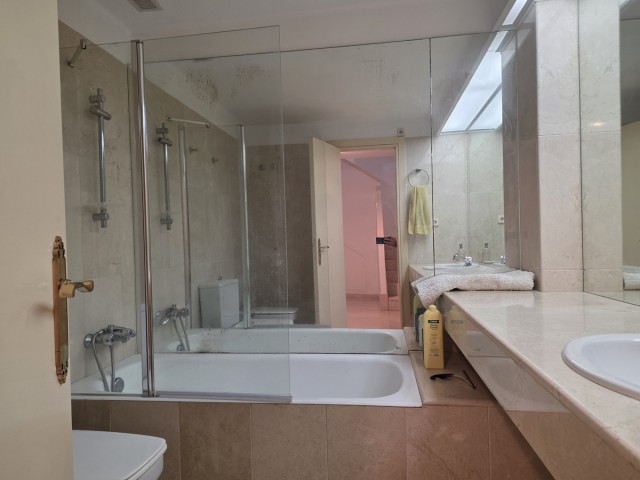 4 Schlafzimmer Apartment in Marbella