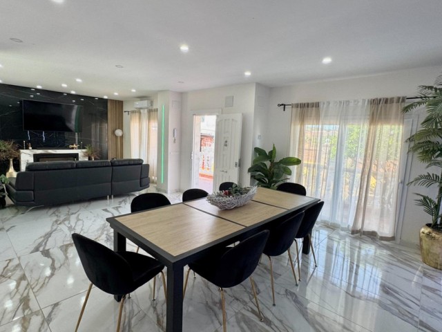 5 Makuuhuoneen Huvila Alhaurín de la Torre