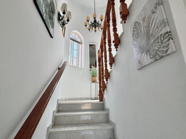 5 Makuuhuoneen Huvila Alhaurín de la Torre