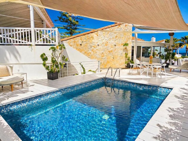 Villa avec 3 Chambres  à Estepona