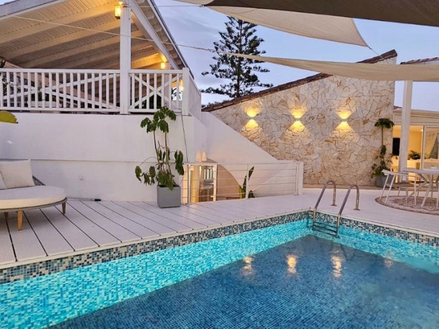 Villa avec 3 Chambres  à Estepona