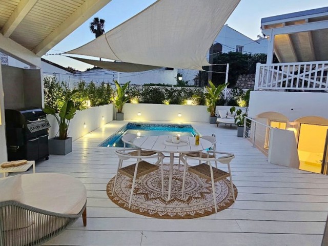 Villa avec 3 Chambres  à Estepona