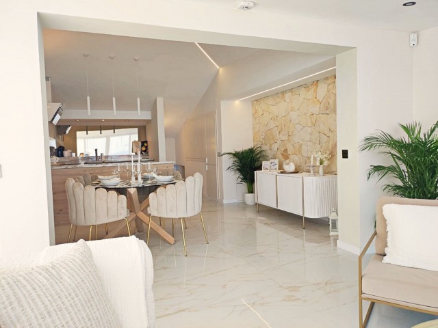 Villa avec 3 Chambres  à Estepona