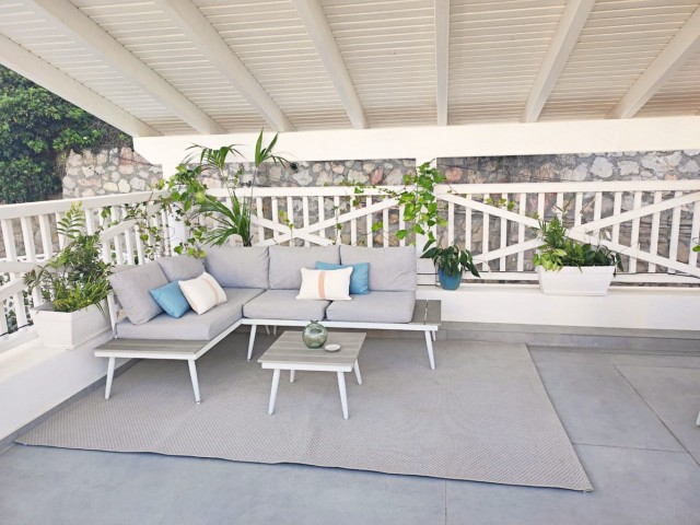 Villa avec 3 Chambres  à Estepona