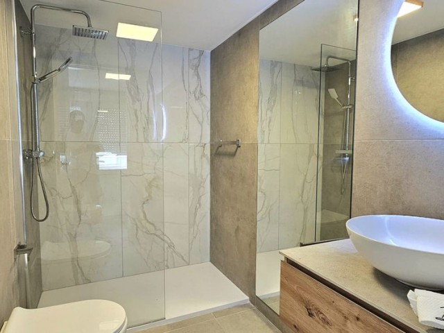 Villa avec 3 Chambres  à Estepona