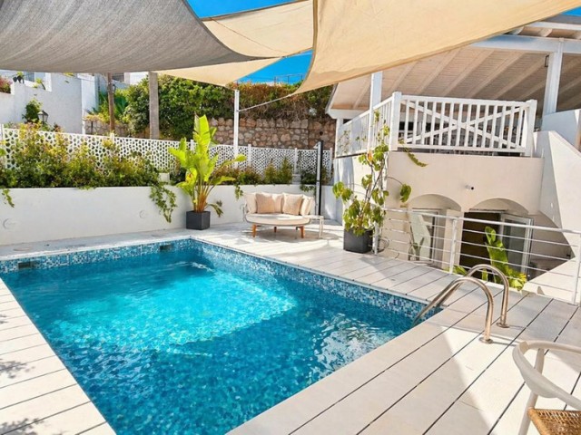 Villa avec 3 Chambres  à Estepona