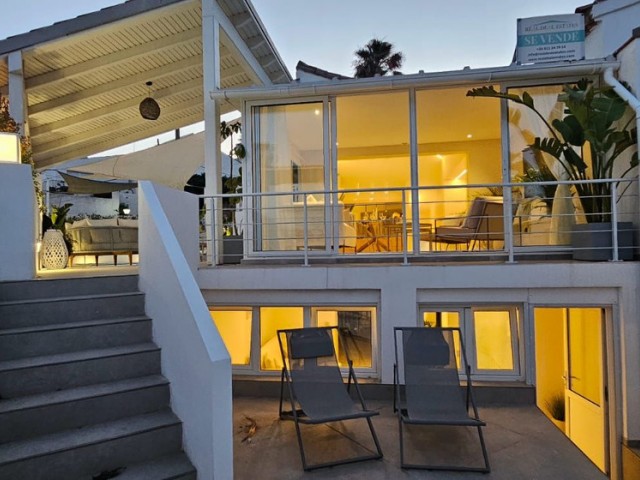 Villa avec 3 Chambres  à Estepona