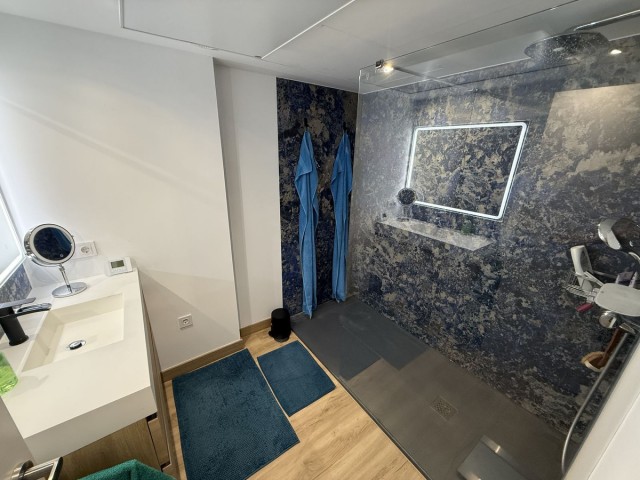 2 Schlafzimmer Apartment in Elviria