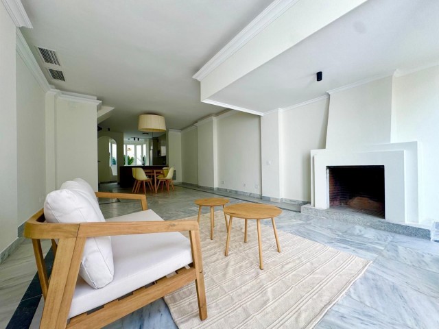 2 Bedrooms Apartment in Marbella