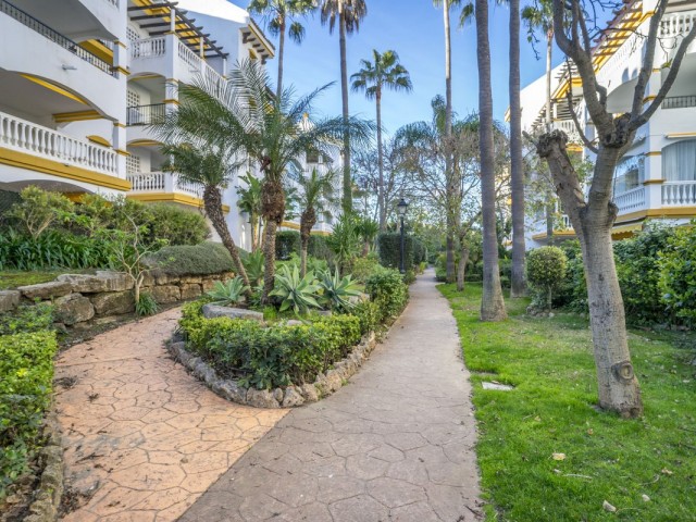 2 Makuuhuoneen Huoneisto Puerto Banús