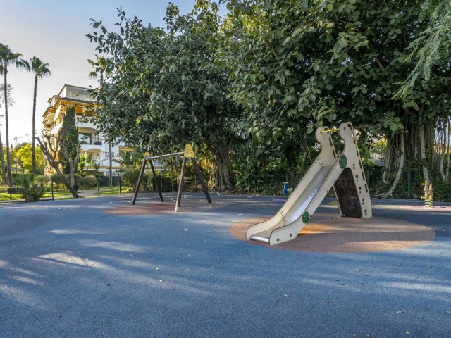 2 Makuuhuoneen Huoneisto Puerto Banús