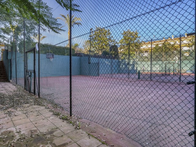 2 Makuuhuoneen Huoneisto Puerto Banús