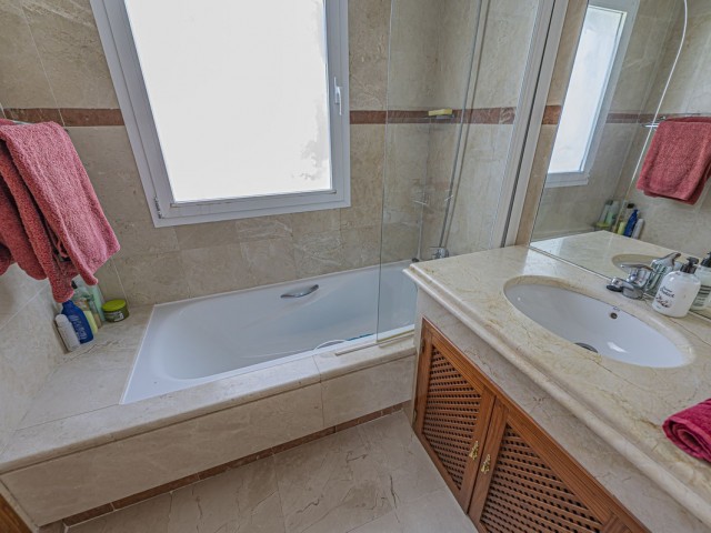 3 Makuuhuoneen Huoneisto Costalita