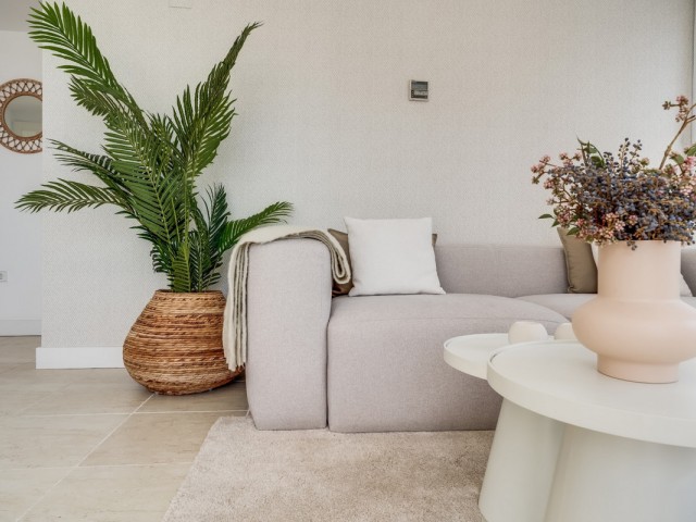 Apartamento con 2 Dormitorios  en Estepona