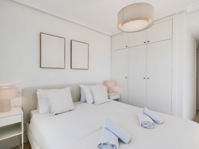 Apartamento con 2 Dormitorios  en Estepona