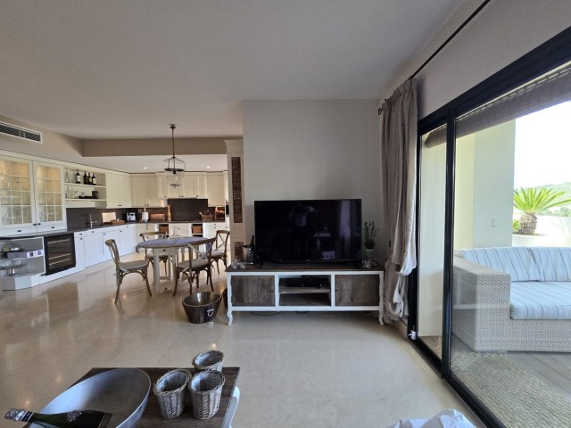 2 Makuuhuoneen Huoneisto Benahavís