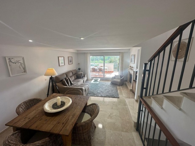 4 Makuuhuoneen Rivitalo Cabopino