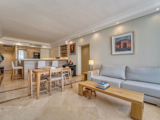 3 Makuuhuoneen Huoneisto Puerto Banús